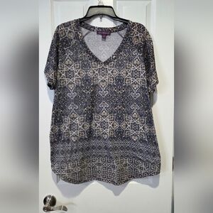 Gloria Vanderbilt Elegant Black and Cream Patterned Women's Top